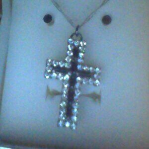 silver diamond and onyx cross necklace and onyx studs set